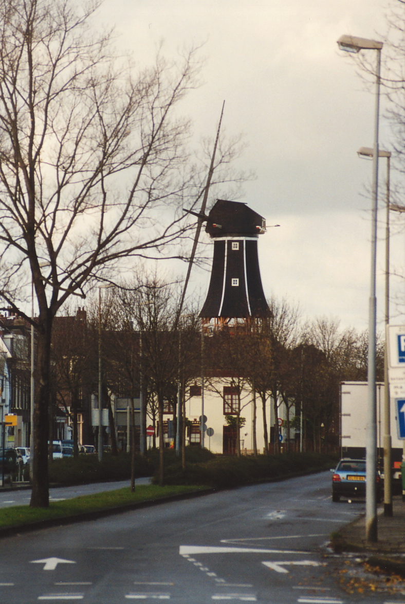 Molen de Adriaan in 2000