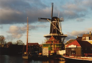 Molen de Adriaan in 2001