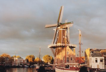 Molen de Adriaan in 2004