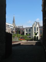 De binnentuin van het Koningscarré, gezien vanaf de Gedempte Oude Gracht