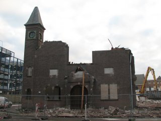 Raaks: sloop kerk De Hoeksteen