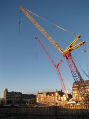 Nieuwbouw: parkeergarage en liftschachten