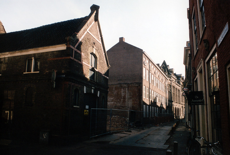 Sloop van gebouwen Lange Begijnestraat